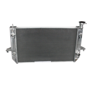 Radiateur entièrement en aluminium pour Chevrolet <span class=keywords><strong>Astro</strong></span> GMC Safari 4.3L V6 -cc 262ci 1996-2005 - Product Image 3
