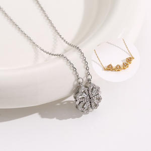 Koreaanse trendy premium vierklaverblad gouden titanium stalen ketting dames multi-wear openbare hanger delicate micro-pavé collier - Product Image 1