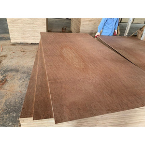 Contreplaqué <span class=keywords><strong>de</strong></span> fantaisie <span class=keywords><strong>stratifié</strong></span> par <span class=keywords><strong>placage</strong></span> en bois <span class=keywords><strong>de</strong></span> chêne blanc <span class=keywords><strong>de</strong></span> chêne rouge <span class=keywords><strong>de</strong></span> hêtre Offre Spéciale pour la décoration - Product Image 2