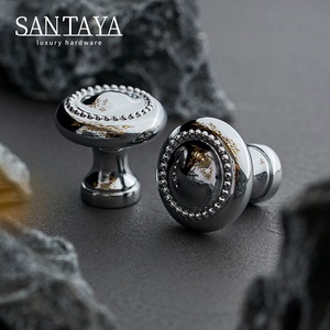 サンタヤ クロムメッキ シルバー真鍮製ハンドル キッチンキャビネットプル ベッドルームワードローブ引き出しノブ 家具用ブロンズハンドル - Product Image 6
