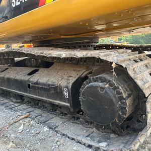 รถขุดไฮดรอลิกตีนตะขาบ Cat324D2 ขนาด 24 ตัน ผลิตในญี่ปุ่น ชั่วโมงการทำงานต่ำ จัดส่งรวดเร็ว ได้รับการรับรอง EPA/CE พร้อมเครื่องยนต์ เกียร์ ปั๊ม และ PLC - Product Image 5