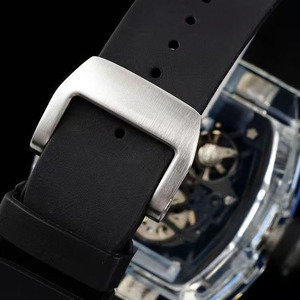 Montre-bracelet automatique mécanique pour homme, étanche, de qualité supérieure, avec mouvement squeletté de luxe, boîtier transparent et forme tonneau. - Product Image 3