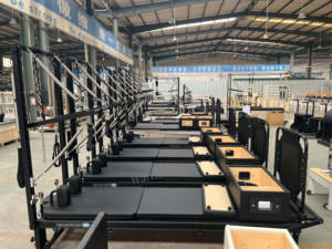 Tour de Pilates Reformer en aluminium noir Commercial Studio <span class=keywords><strong>V2M</strong></span> Plus avec support vertical - Product Image 5