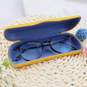 <span class=keywords><strong>Étui</strong></span> <span class=keywords><strong>rigide</strong></span> anti-pression de bonne qualité avec logo personnalisé pour enfants et femmes <span class=keywords><strong>étui</strong></span> <span class=keywords><strong>à</strong></span> <span class=keywords><strong>lunettes</strong></span> de soleil <span class=keywords><strong>étui</strong></span> <span class=keywords><strong>à</strong></span> <span class=keywords><strong>lunettes</strong></span> de soleil pour hommes. - Product Image 3