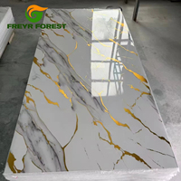 Panel de PVC Impermeable con Patrón de Mármol Blanco Dorado, Acabado Brillante UV, para Baño, Suministro al por Mayor OEM