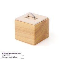 Vente en gros de nouveau conteneur de bijoux en bois écologique support de bague et boucles d'oreilles présentoir pour magasin support fenêtre affichage accessoires