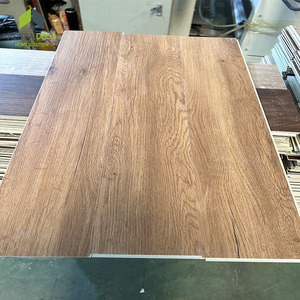 Revêtement de sol en <span class=keywords><strong>vinyle</strong></span> SPC moderne de 4 mm à 8 mm, aspect céramique, <span class=keywords><strong>imitation</strong></span> pierre, marbre, carreaux de sol SPC - Product Image 5