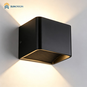 Promotion : Applique Murale LED Encastrée Moderne Simple Noire et Blanche pour Intérieur, Contrôle par Interrupteur, Idéale pour Couloir, Escalier, Corps en Fer, Maison et Bureau - Product Image 1