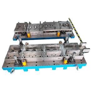 Fabricante de Moldes Metálicos Personalizados para Injeção de Peças de Alumínio, Designers de CAD, Matrizes de Estampagem - Product Image 3