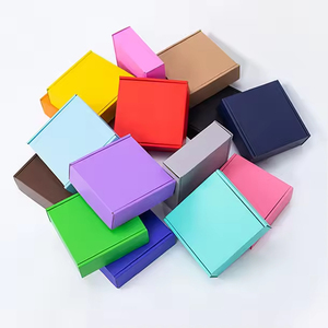 Caja <span class=keywords><strong>de</strong></span> Cartón <span class=keywords><strong>de</strong></span> Lujo <span class=keywords><strong>de</strong></span> Gran Tamaño para Envíos, con Forro <span class=keywords><strong>de</strong></span> Esponja, Reutilizable, Ecológica, con Acabado Mate/Brillante, Negro - Product Image 6