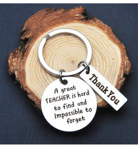 Un grande portachiavi in metallo per il <span class=keywords><strong>regalo</strong></span> di apprezzamento dell'insegnante per il giorno dell'insegnante - Product Image 3