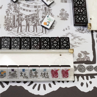 Ensemble de Mahjong d'Halloween Thème Fantôme Noir Tuiles Acryliques de Luxe Style Américain Design Squelette Cadeau de Fête Plateau de Jeu Vente en Gros