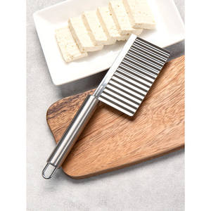 Coltello a inchiostro a onda in vetro inossidabile utensile Premium per arte e presentazione culinaria - Product Image 1