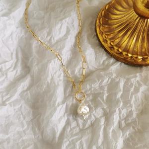 Collier en métal de style japonais avec pendentif en perle d'argent cassée Keshi, tendance, simple et élégant - Product Image 2