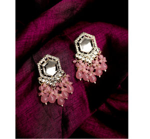 Pendientes Colgantes Hexagonales de Aleación de Zinc Chapados en Oro de Nuevo Diseño al por Mayor con Gotas de Perlas de Imitación y Cuentas Geométricas - Product Image 6