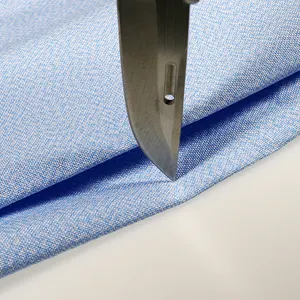 회색 색깔 커트 뜨개질을 하는 커트 저항하는 직물을 위한 저항하는 물자 폴리프로필렌 털실
