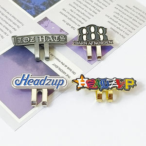 Clips Personalizados para Gorras con Logotipo Personalizado a Precio de Fábrica, Broches de Metal para Gorras, Pin de Esmalte Suave para Gorras de Béisbol - Product Image 1
