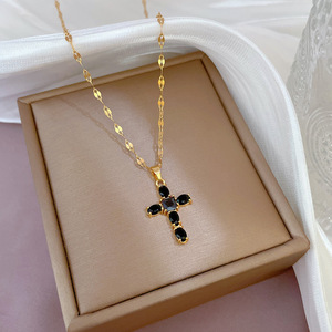 Collar con Colgante de Acero Inoxidable con Circonitas Cúbicas para Mujer, Chapado en Oro de 18K, Cadena con Cruz de Circonitas Cúbicas, Estilo Cristiano Católico - Product Image 5