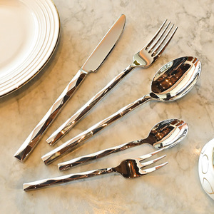 Ensemble de couverts en argent forgé de luxe en forme de diamant poli miroir haut Barre solide lavable au lave-vaisselle Cuillère à dîner Couteau à steak - Product Image 1