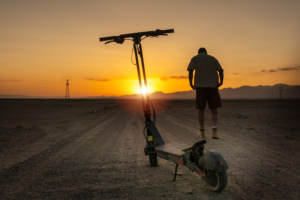 Patinete Eléctrico KuKirin G2 Ultra Commuter, Doble Tracción Todoterreno, Faros Ajustables, Batería de Larga Duración, Plegable y Portátil - Product Image 2