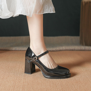 Zapatos Mary Jane de charol con punta redonda y tacón grueso, estilo retro para mujer, para todas las estaciones, que aumentan la altura - Product Image 2