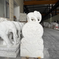 Statue d'éléphant en marbre pour décoration d'entrée, paire de sculptures d'éléphants en pierre naturelle avec base tambour