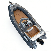 Bateau pneumatique semi-rigide 6,8 m RIB 680 Sport avec coque en fibre de verre et tubes pneumatiques en Hypalon et PVC, certifié CE pour la pêche et les excursions en mer