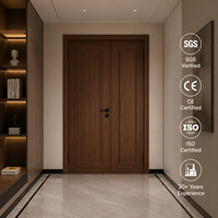 Porte double asymétrique en WPC assemblée haut de gamme, surface recouverte de PVC pour dimensions personnalisées surdimensionnées et flexibles CE
