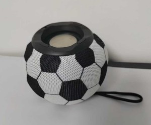 Altavoz <span class=keywords><strong>Mini</strong></span> LED Recargable Multifuncional con Forma de Balón de Fútbol, con Clasificación IP44 para Estadios Deportivos - Product Image 2