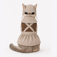 Ensemble robe tablier beige Hamolly avec bonnet et jupe à volants