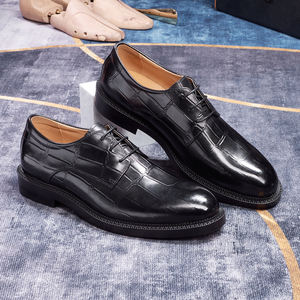 <span class=keywords><strong>Zapatos</strong></span> Oxford Formales de Cordones para Hombre, <span class=keywords><strong>Zapatos</strong></span> Hechos a Mano de Cuero Genuino, <span class=keywords><strong>Suela</strong></span> <span class=keywords><strong>Roja</strong></span>, <span class=keywords><strong>Precio</strong></span> de Fábrica al por Mayor - Product Image 1