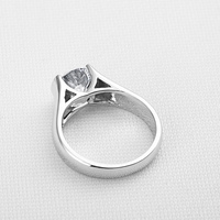 Bague ronde en zircon cubique 2.0ct cultivée en laboratoire 925 bagues de fiançailles en argent sterling