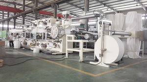 Machine de fabrication de coussinets absorbants pour femmes, série Women Care, 800-1000 pièces/min, avec contrôle servo, alimentation SAP, gaufrage et comptage automatique - Product Image 3