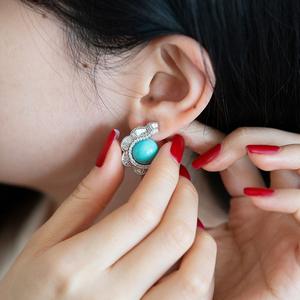 Pendientes de Plata de Ley S925 con Diseño de Encaje Ondulado Turquesa Romántico Francés, con Diamantes Completos, Diseño de Lujo de Alta Gama - Product Image 4