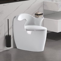 Nouveau design d'articles sanitaires Salle de bain Céramique Wc One Piece White S-trap Toilet