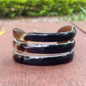 กำไลเขาควาย งานฝีมือธรรมชาติ เครื่องประดับทำมือสำหรับผู้หญิง เครื่องประดับตกแต่งสไตล์วัฒนธรรม แฟชั่น และเป็นมิตรกับสิ่งแวดล้อม - Product Image 4