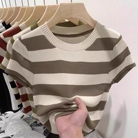 Haut tricoté à manches courtes pour femme, nouvelle collection été, coupe classique, col rond, confortable, décontracté, à rayures contrastées