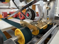 Nouvelle machine semi-automatique à grande vitesse pour le pliage et le collage du carton ondulé, facile à utiliser