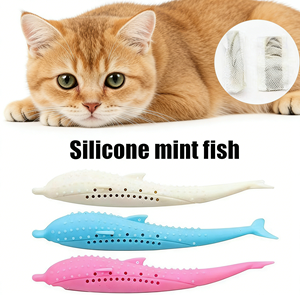 Giocattolo per Gatti a Forma di Pesce, con Erba Gatta, per Addestramento e Pulizia dei Denti, Divertente Gioco Interattivo per Gattini - Product Image 1
