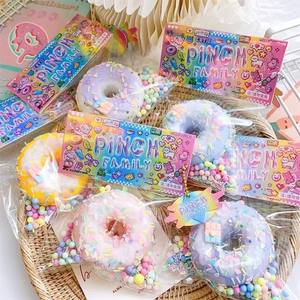 Venta caliente TPR simulación colorido pan Donut mano relajarse aliviar amasar apretar juguetes sensoriales para niños <span class=keywords><strong>y</strong></span> niñas - Product Image 1