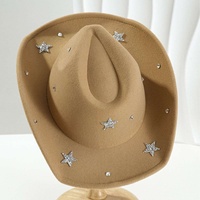 Chapeaux de cowboy en feutre blanc personnalisés en gros avec étoiles pour adultes – Idéaux pour les festivals et les fêtes western