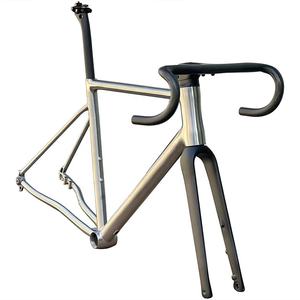 Титановая рама для шоссейного велосипеда, напечатанная на 3D-принтере - Product Image 1