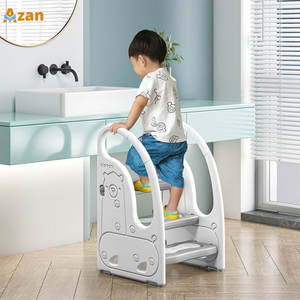 Tabouret de lavabo antidérapant pour enfants, marchepied rehausseur en plastique à trois marches, tabouret domestique avec main courante pour bébés et enfants - Product Image 1