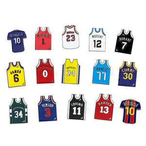 Moda Kobe numero <span class=keywords><strong>24</strong></span> Messi numero 10 perni in Jersey promozionale all'ingrosso borsa regalo decorazione spilla in smalto spilla con risvolto in metallo distintivo - Product Image 4