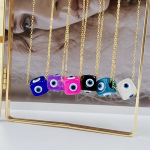 Gran oferta, collar con colgante de diamante con figura de dibujos animados personalizados, cadena de eslabones chapada en oro de 18K, collar de regalo bonito <span class=keywords><strong>para</strong></span> niñas - Product Image 2