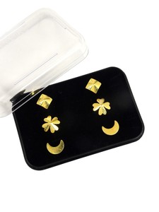 Juego de Accesorios de Moda de Diseño Chapados en Oro de 24 Quilates para Pendientes, Paquete de 3, Trébol, Cuadrado, Creciente, Minimalistas, para Uso Diario - Product Image 5