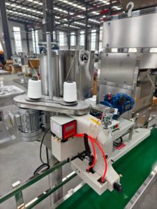 เครื่องบรรจุแบบตาข่ายกึ่งอัตโนมัติพร้อมสายพานลำเลียงและชุดเย็บ - Product Image 6