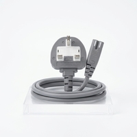 Câble d'alimentation UK BS1363 vers IEC 60320 C7 (Figure 8) 2,5A 250V, couleur personnalisée