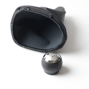 Couvercle de levier de vitesse en cuir pour voiture, pour Toyota Yaris II 2 MK2, conception ergonomique - Product Image 2