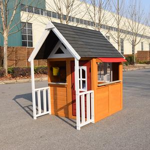 Casa de Juegos de Madera para Niños al Aire Libre con Techo de Asfalto Negro, Puerta Roja y Porche Blanco, Casa de Juegos Infantil Resistente - Product Image 3